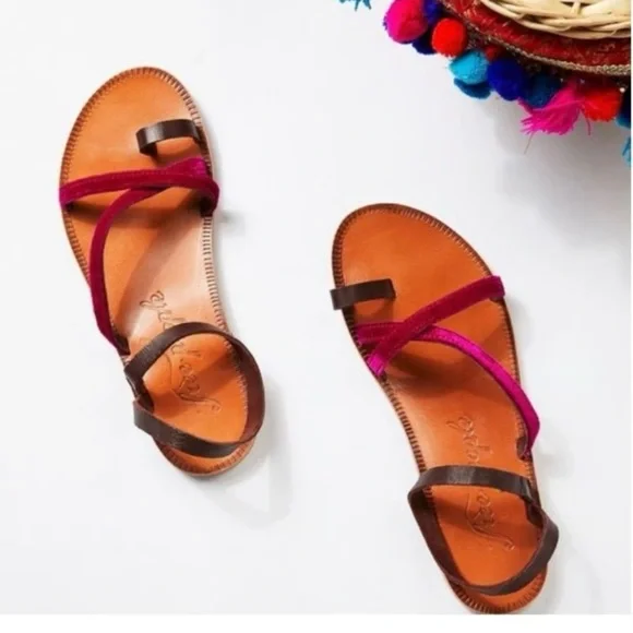 Free people velvet sandals. - Picture 10 of 10